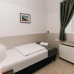 River Apartmanhaz