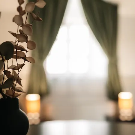 River Apartmanhaz 아파트 Jászberény