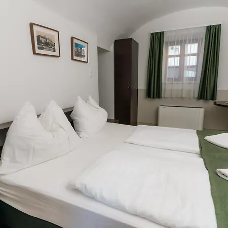 River Apartmanhaz 아파트 *