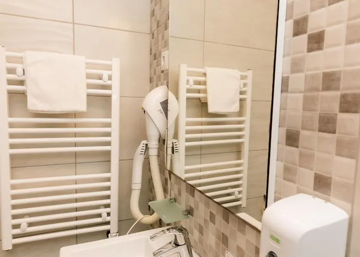 River Apartmanhaz *