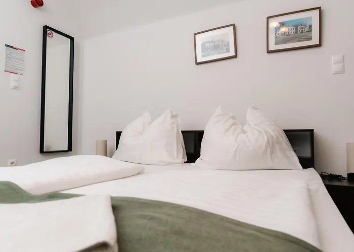 River Apartmanhaz *
