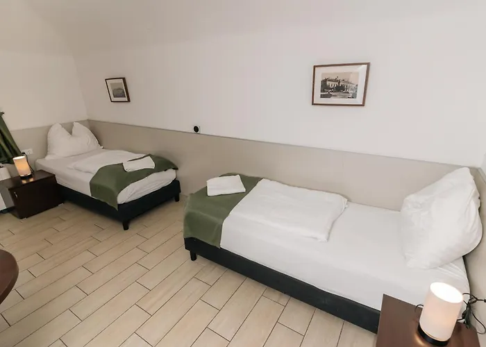 River Apartmanhaz *